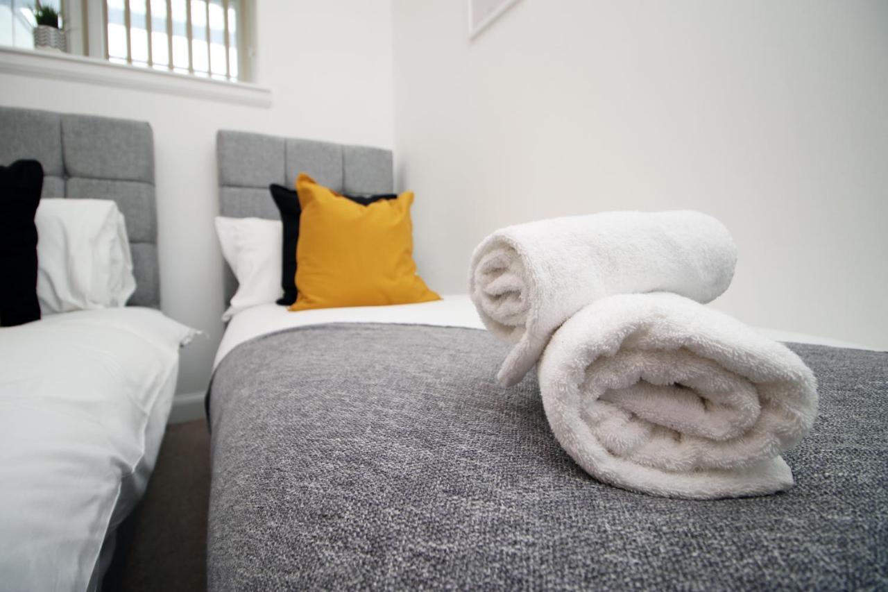 No 2 Under The Clock By Ssw - 2Br, Right In The City Centre, Sleeps 6 Κάρντιφ Εξωτερικό φωτογραφία
